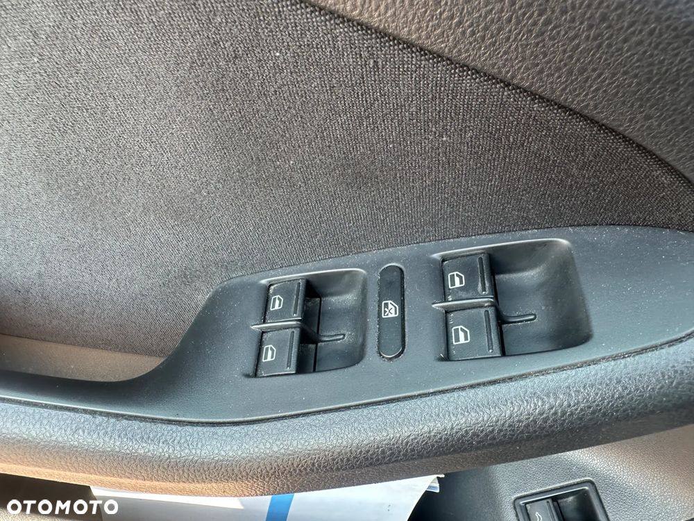 Volkswagen Jetta - 8