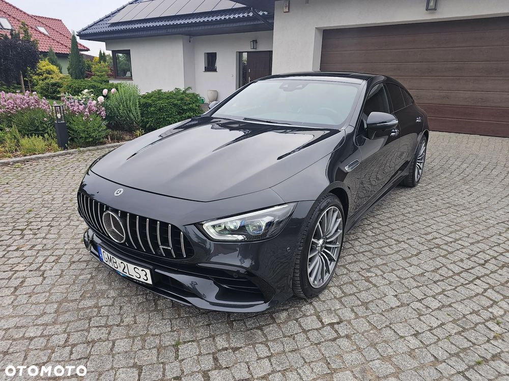 Mercedes-Benz AMG GT - 6