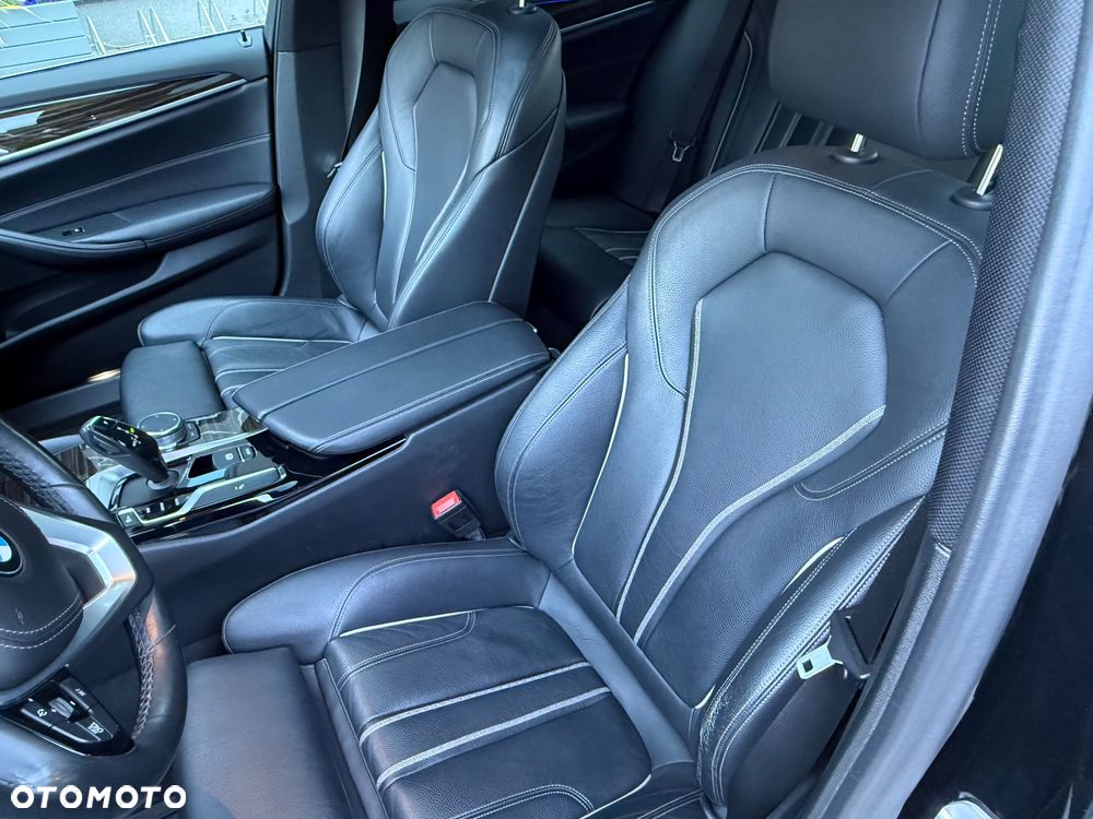 BMW Seria 5 530i xDrive Sport - 15