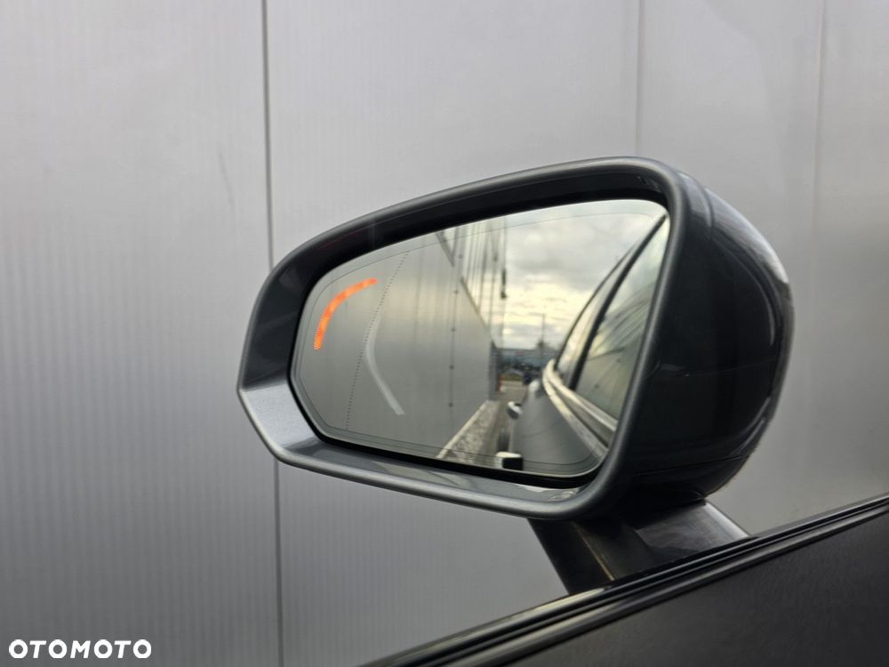 Volvo V60 Cross Country - 10