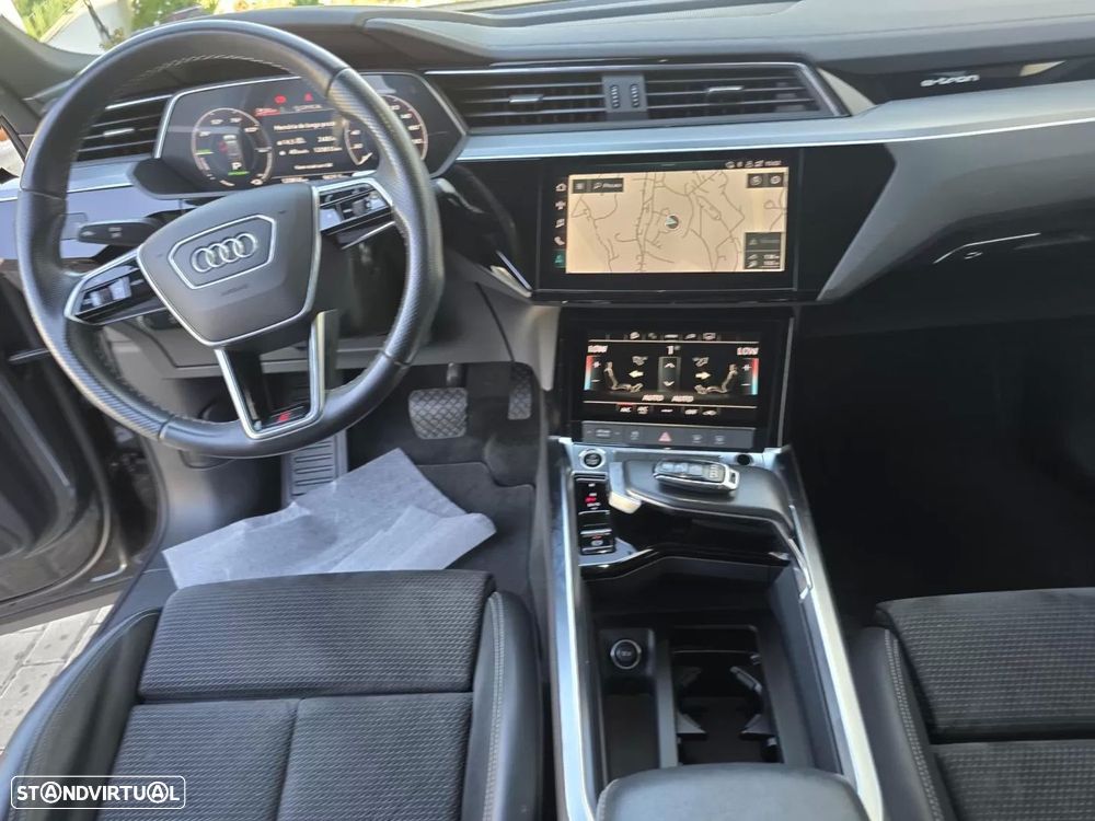 Audi e-tron 55 quattro S line — fotografia 44