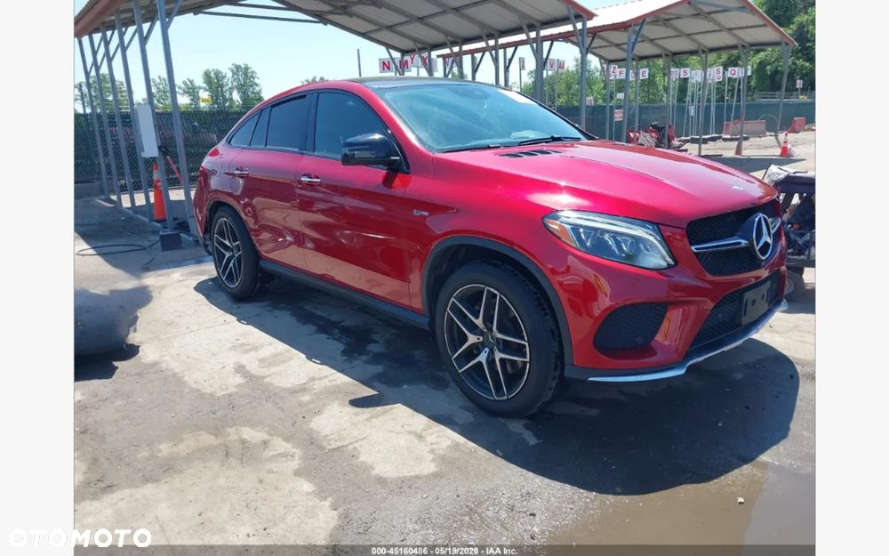 Mercedes-Benz GLE - 1