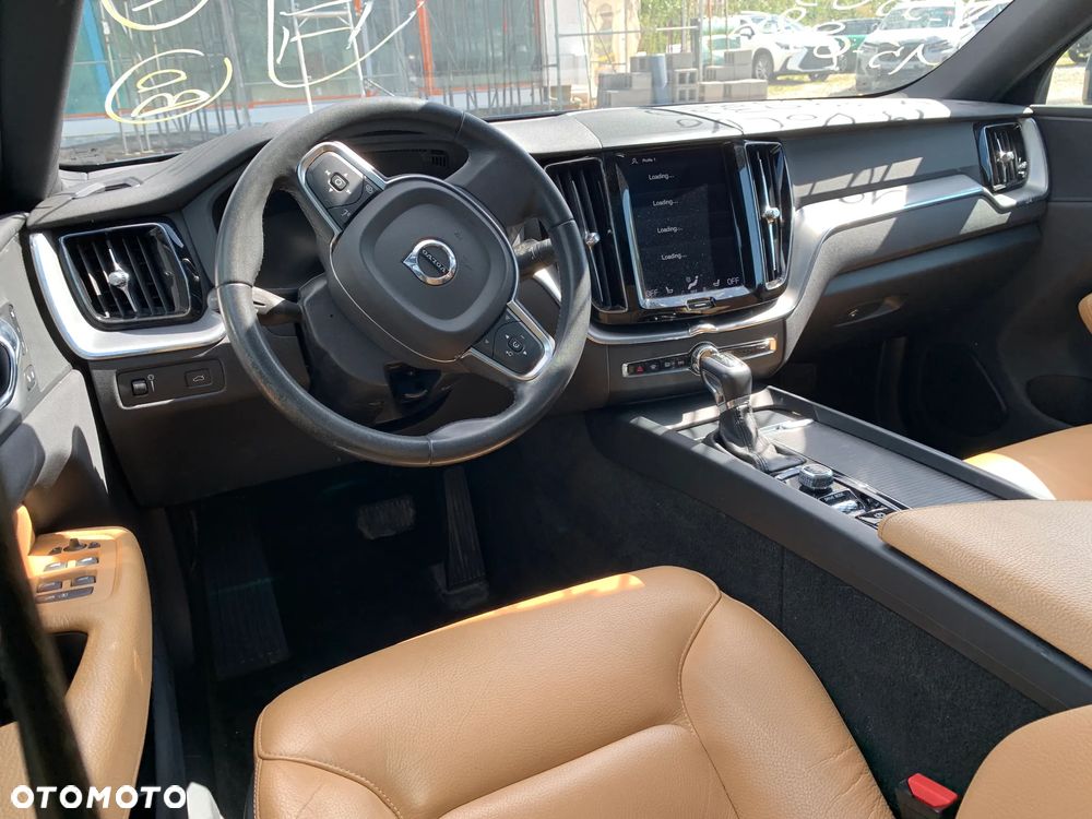 Volvo XC 60 T6 AWD Momentum - 11