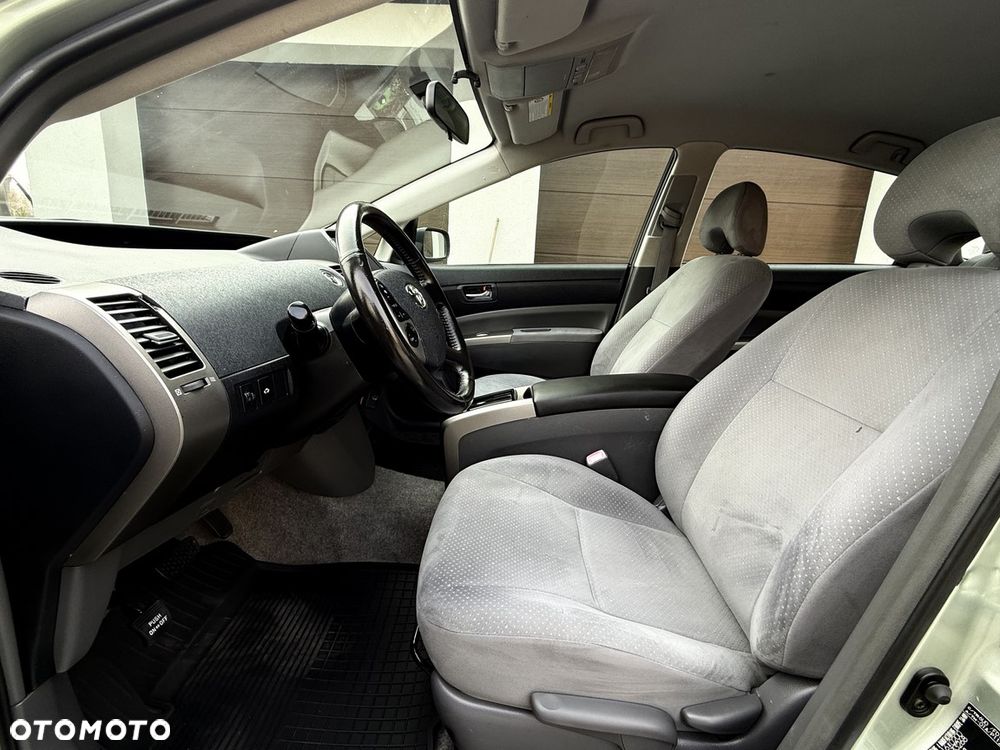 Toyota Prius 1.5 VVT-i Sol - 14