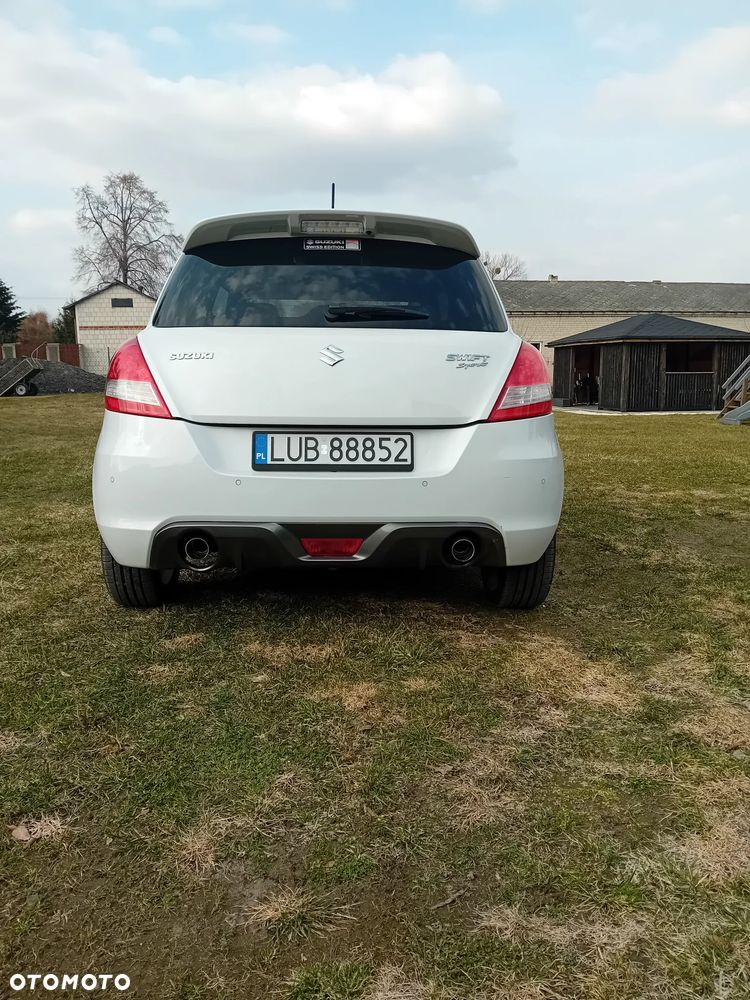Suzuki Swift 2012 photo 4