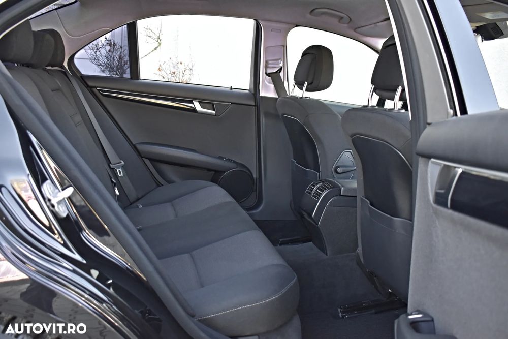 Mercedes-Benz C 180 CDI DPF (BlueEFFICIENCY) 7G-TRONIC Avantgarde - 14