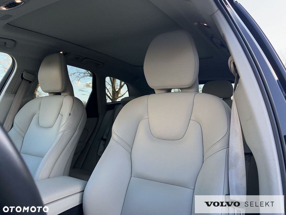 Volvo XC 60 B4 B Momentum - 14