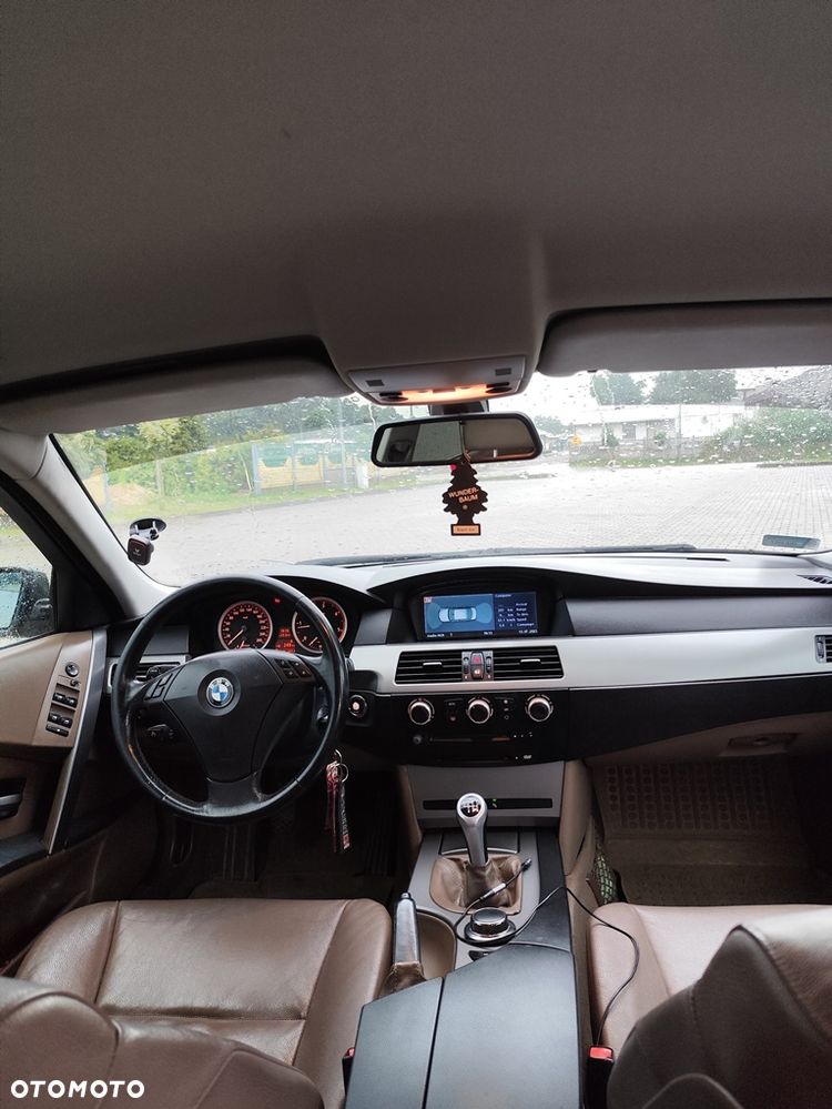 BMW Seria 5 - 11