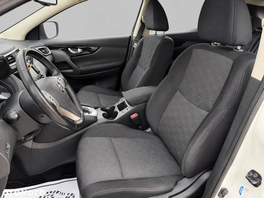 Nissan Qashqai 1.2 DIG-T Xtronic TEKNA - 21