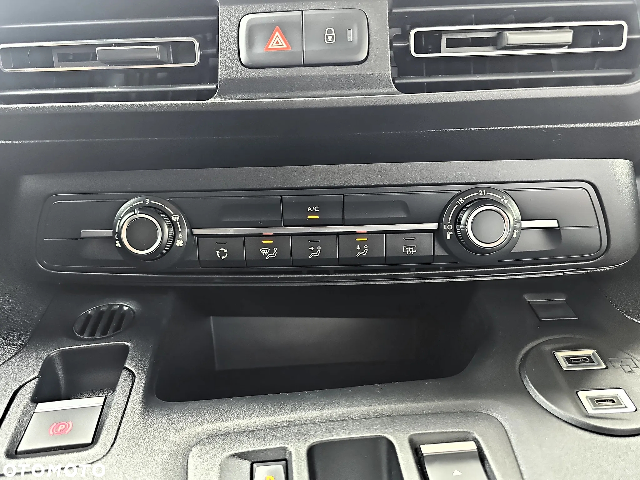 Toyota Proace City Verso Long 1.5 D-4D Business - 23