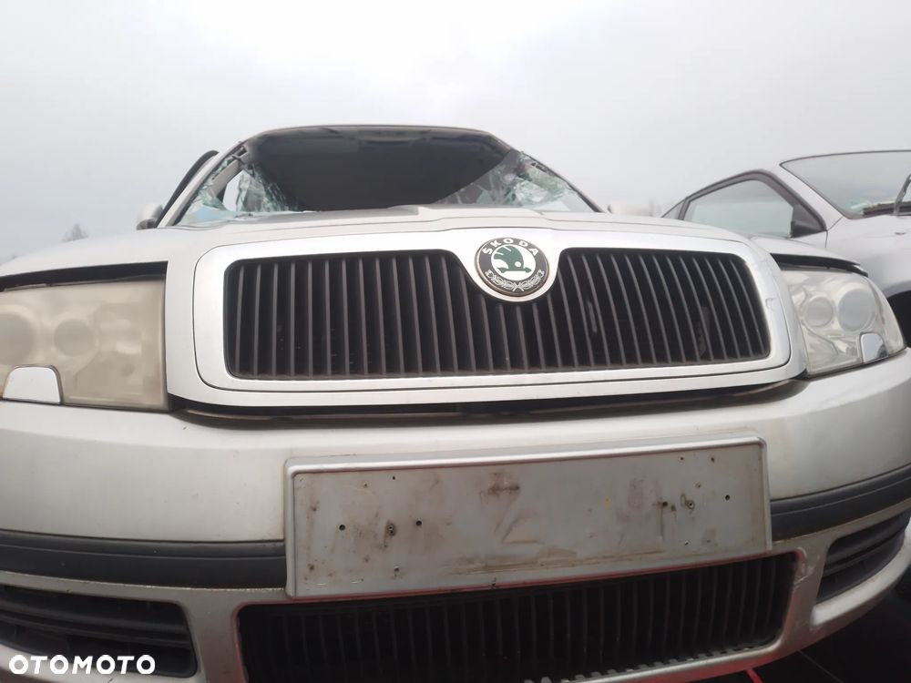 SKODA SUPERB  01-06 1.9 TDI AWX   ZDERZAK PRZÓD PRZEDNI  9102 - 6