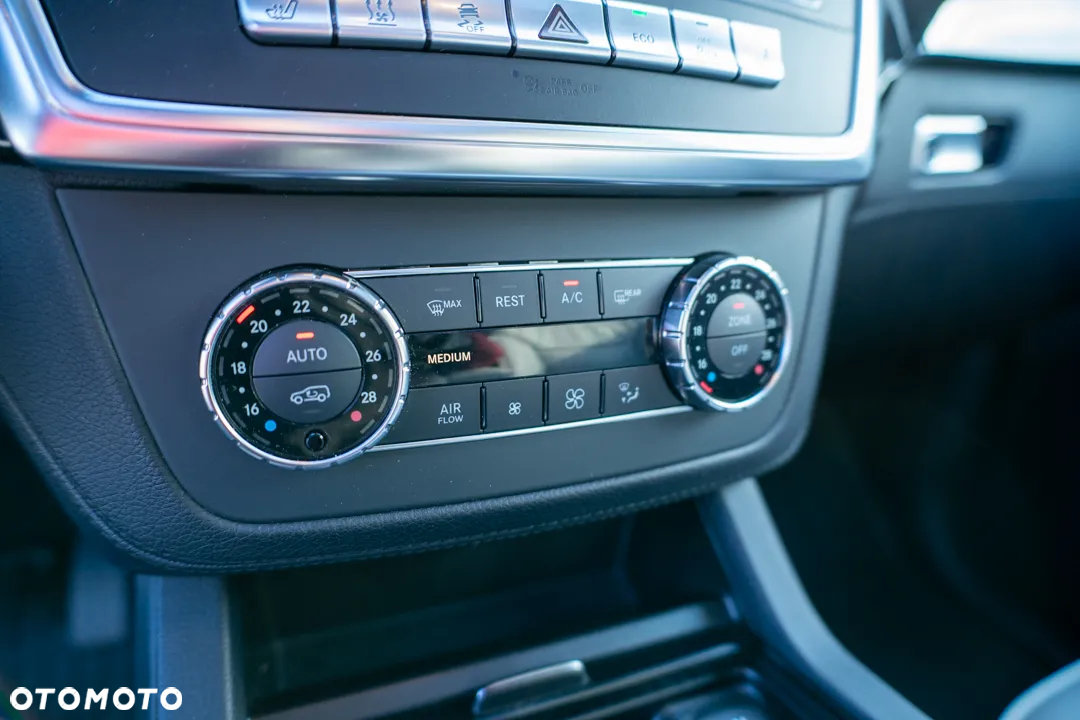 Mercedes-Benz GL 350 BlueTec 4-Matic - 34