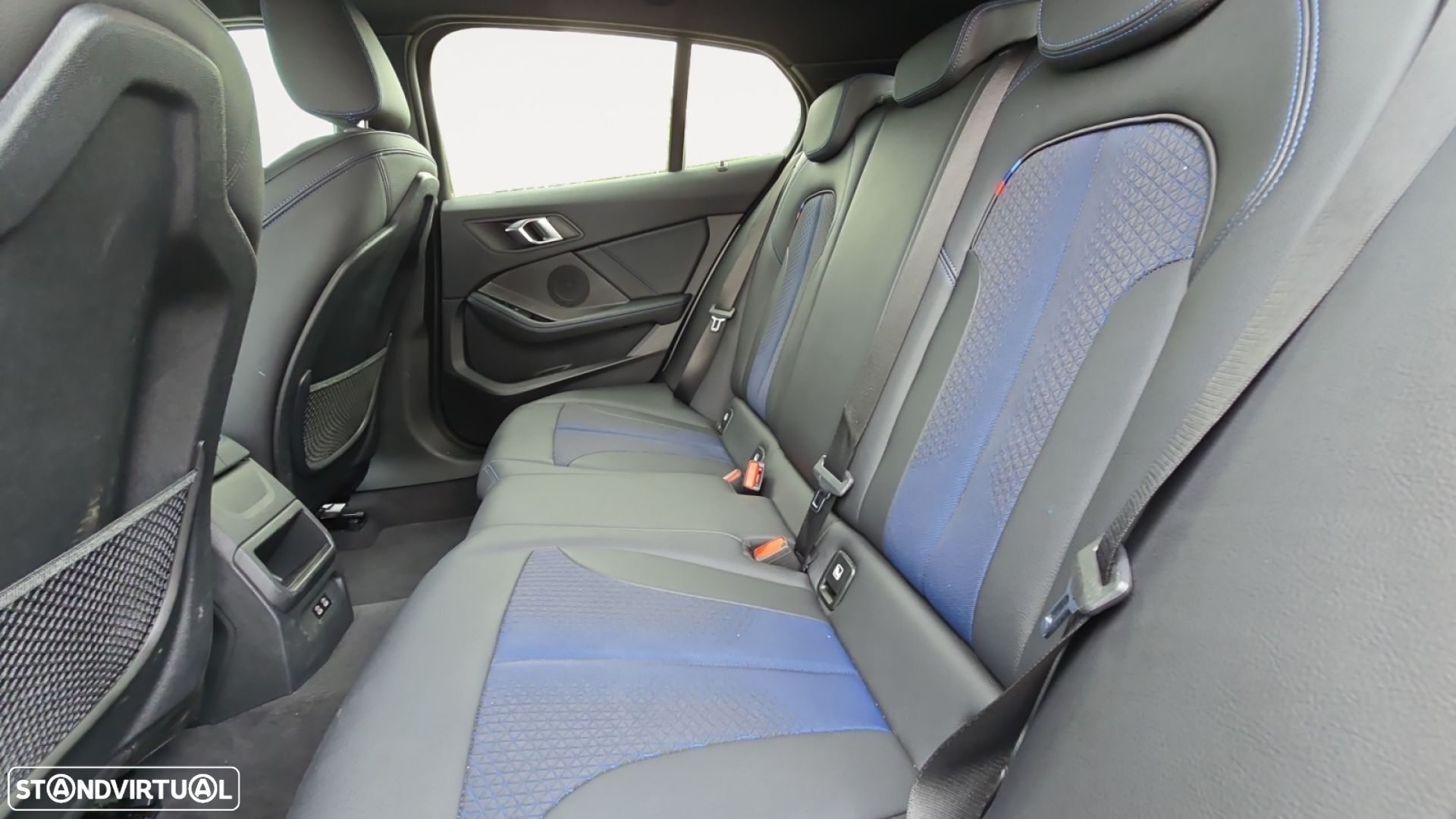 BMW 116 d Pack Desportivo M Auto - 14