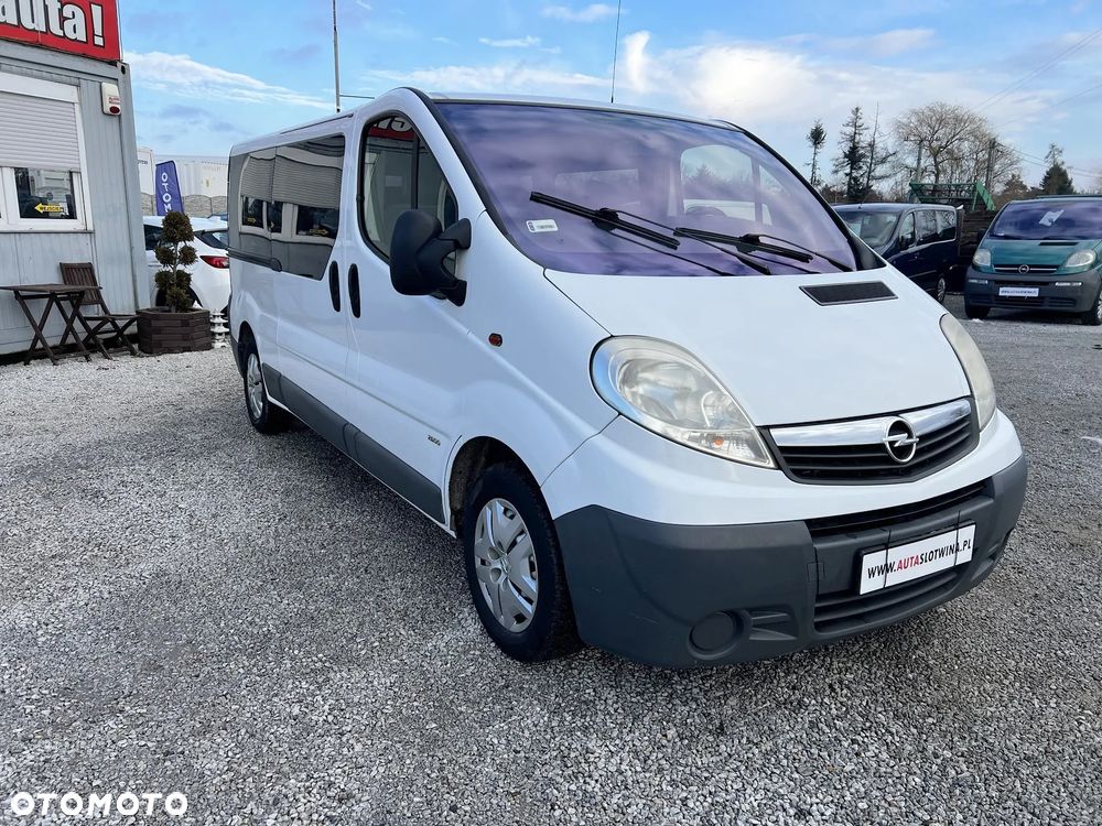 Opel Vivaro L2H1 2.9t - 10