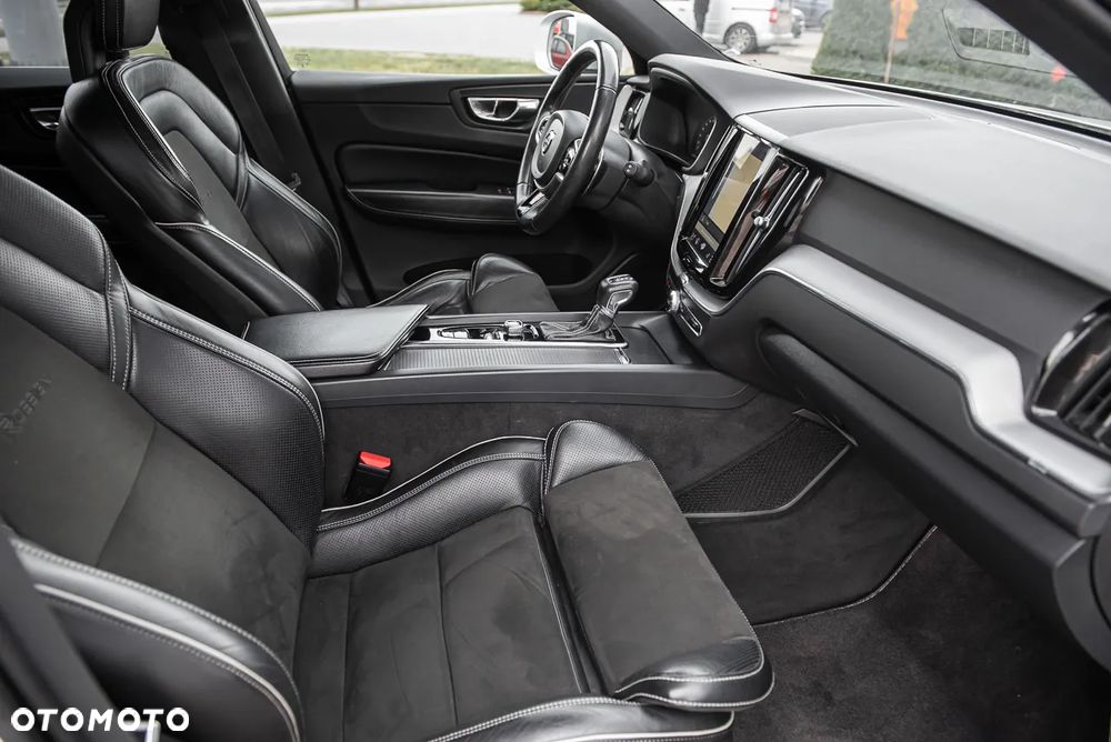 Volvo XC 60 D4 SCR AWD R-Design - 34
