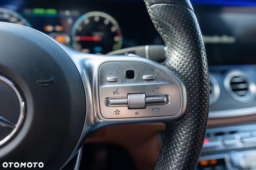 Mercedes-Benz Klasa E 300 de 9G-TRONIC AMG Line - 14