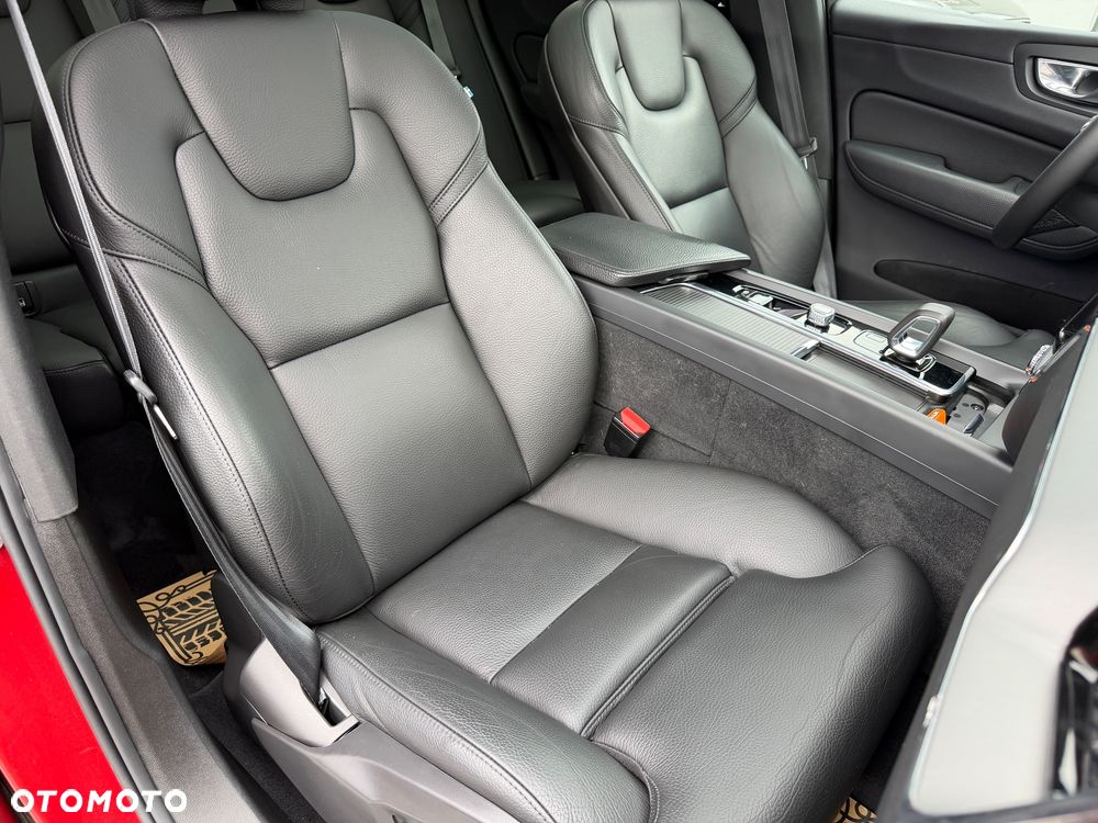 Volvo XC 60 T6 Plug-In Hybrid AWD Inscription - 38