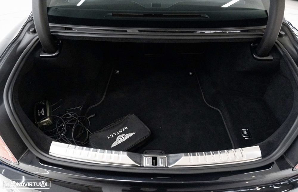 Bentley Flying Spur V8 Mulliner - 35