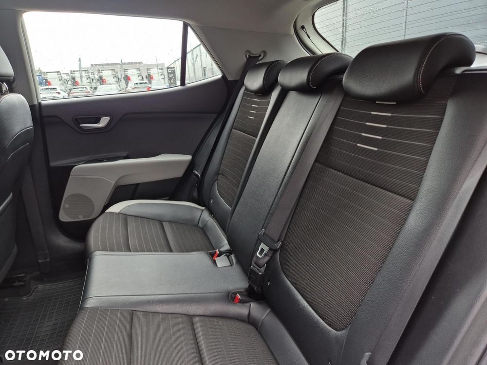 Kia Stonic - 17
