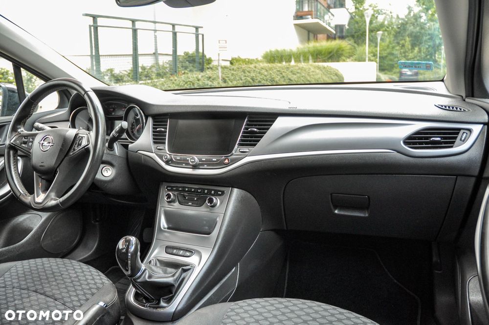 Opel Astra - 10
