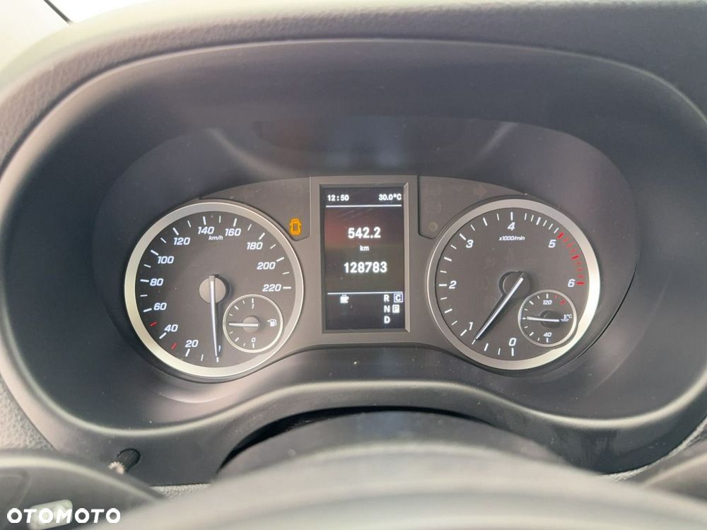 Mercedes-Benz Vito - 16
