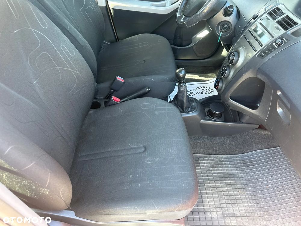 Toyota Yaris 1.33 Luna - 21