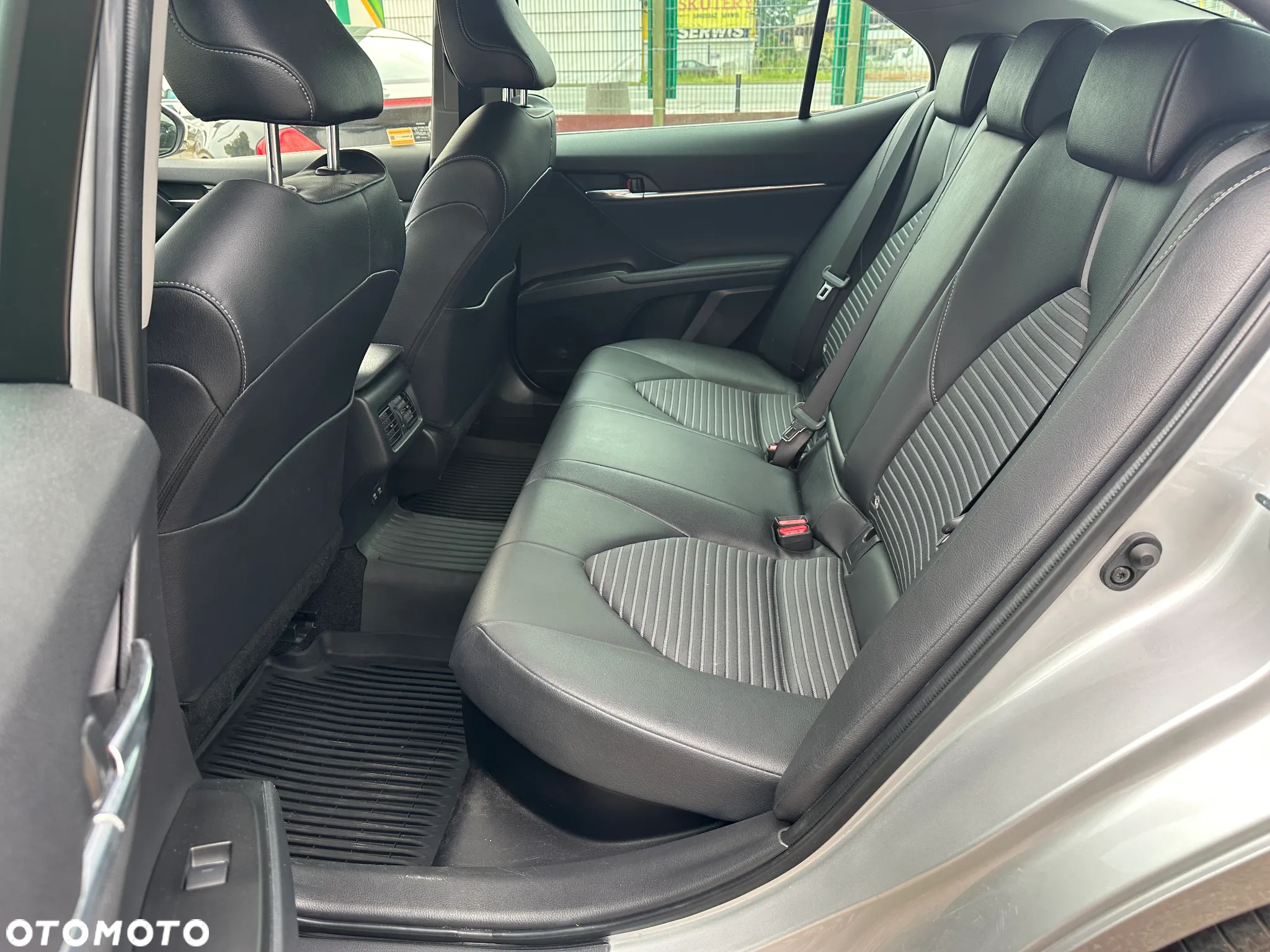 Toyota Camry 2.5 Hybrid Prestige CVT - 29
