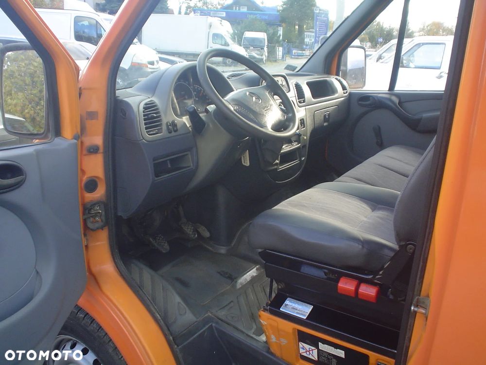 Mercedes-Benz SPRINTER - 5