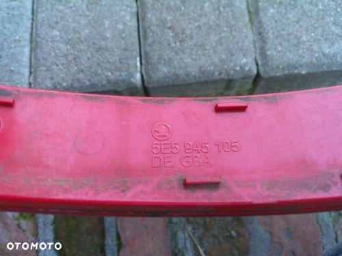ODBLASK ZDERZAKA LEWY TYŁ TYLNY SKODA OCTAVIA III 5E LIFTBACK 5E5945105 - 3