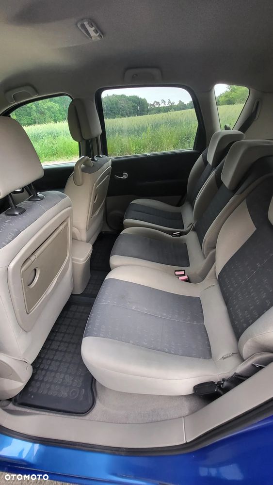 Renault Scenic - 15