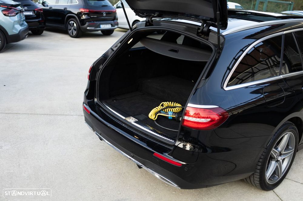 Mercedes-Benz E 300 de AMG Line - 39