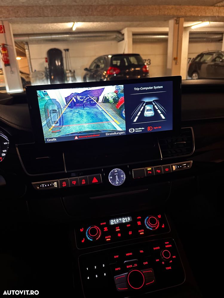 Audi A8 - 7