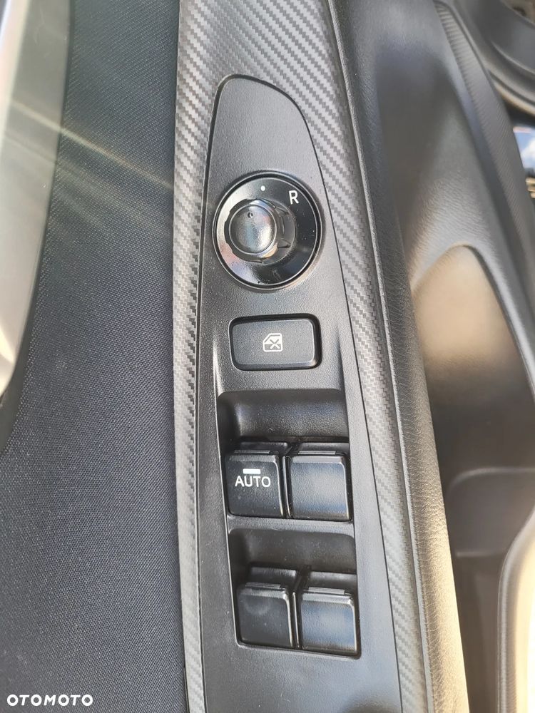 Mazda 2 SKYACTIV-G 90 Nakama - 25