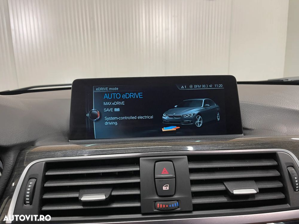 BMW Seria 3 330e iPerformance Luxury Line - 15