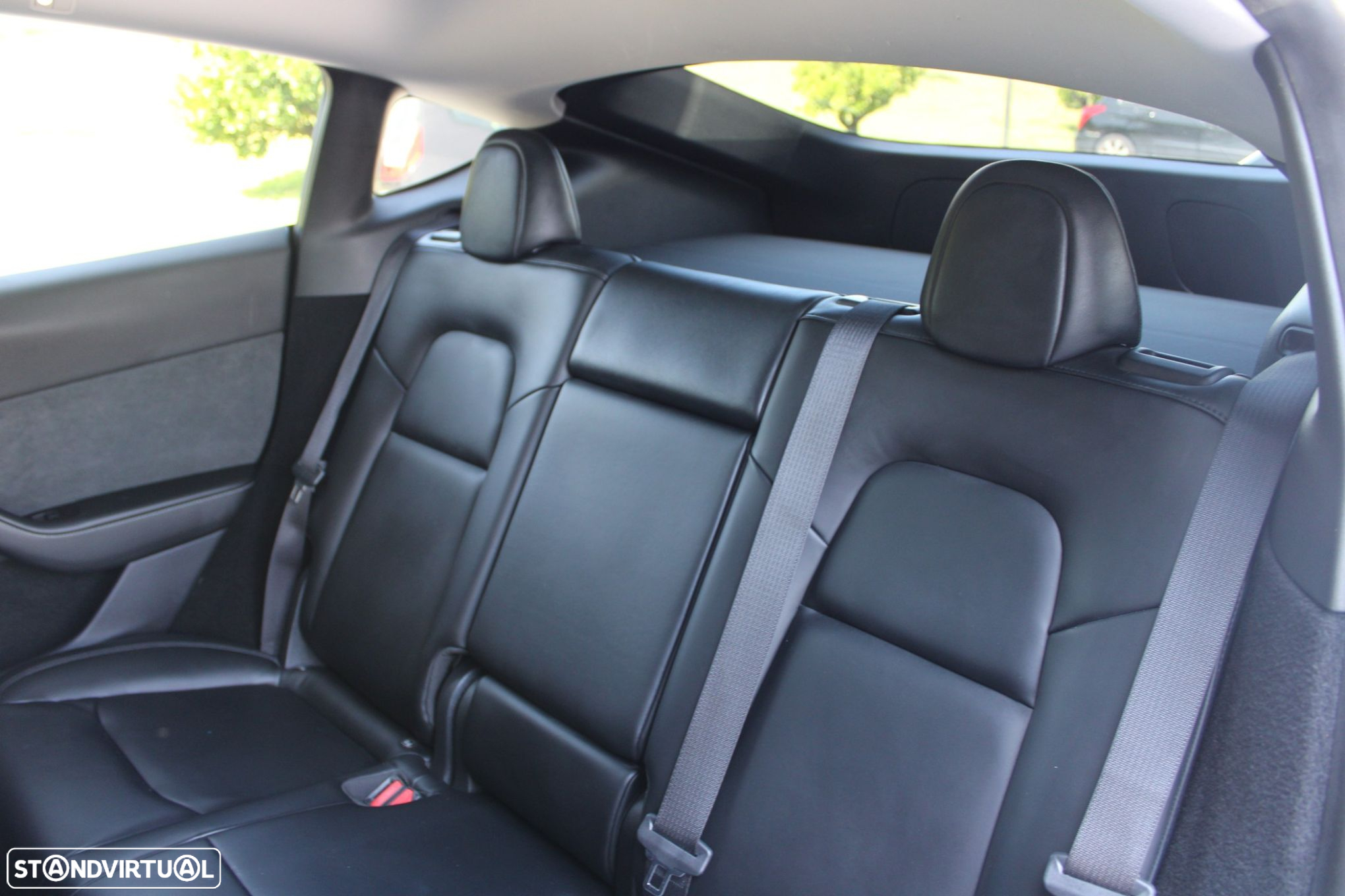 Tesla Model Y Long Range Dual Motor AWD - 7