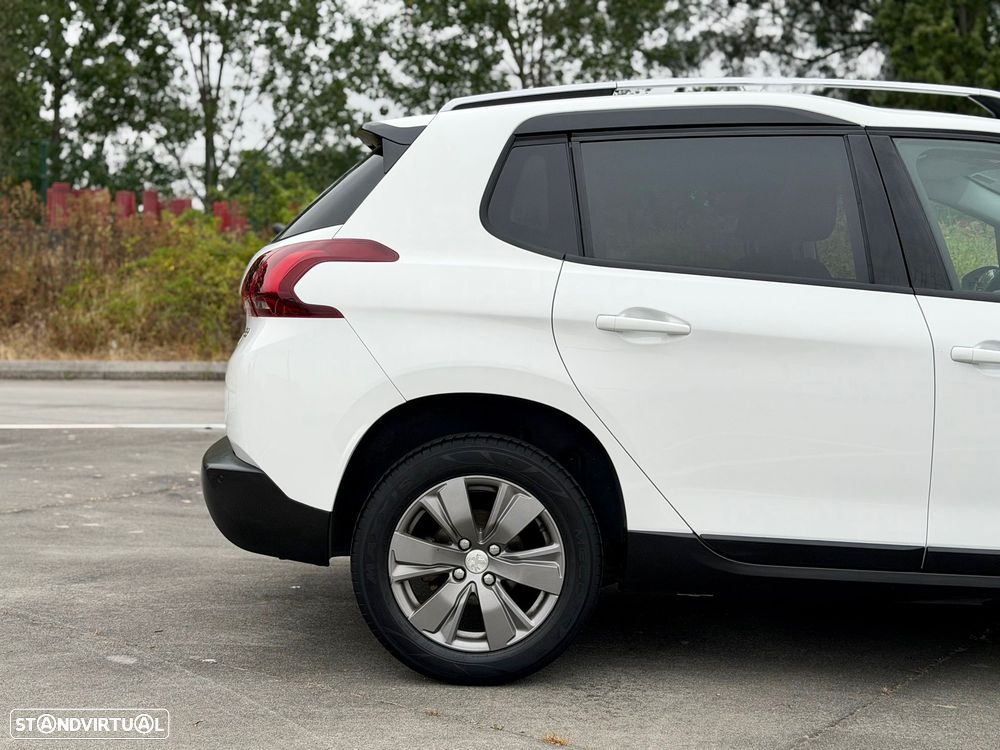 Peugeot 2008 1.2 PureTech Style - 9