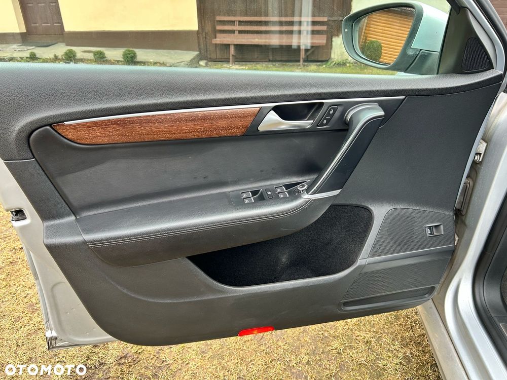 Volkswagen Passat 2.0 TDI Highline DSG - 16