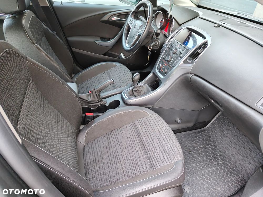 Opel Astra 1.6 Essentia - 11