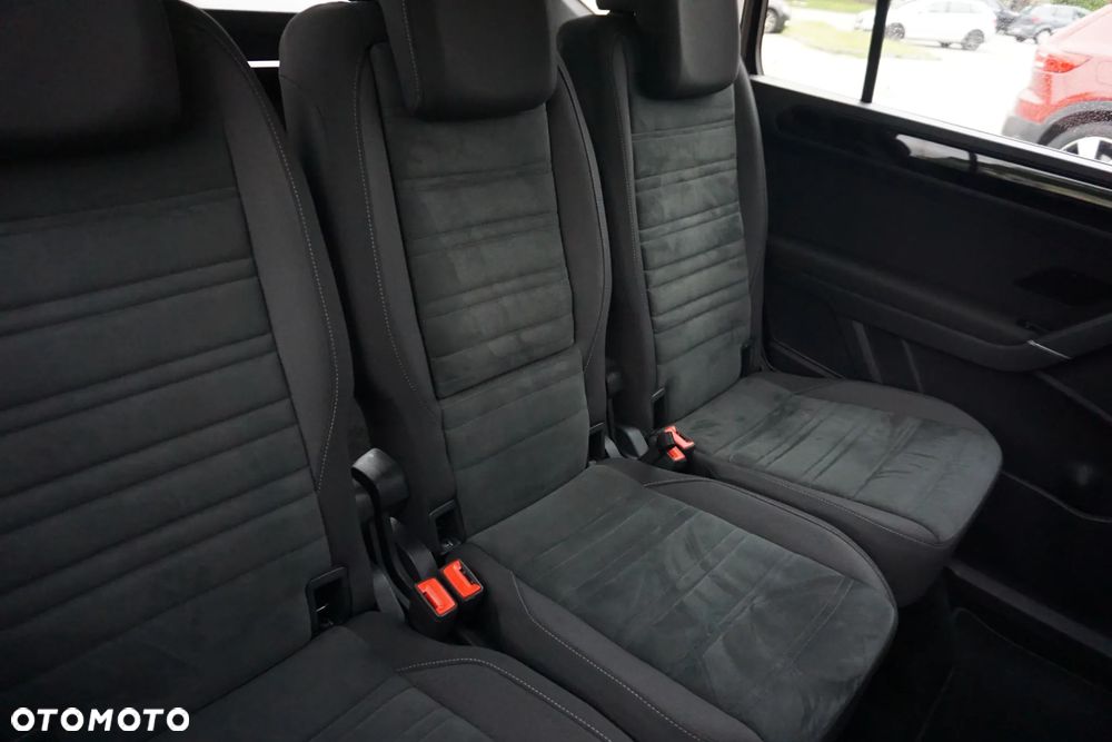 Volkswagen Touran 1.5 TSI EVO Highline DSG - 24