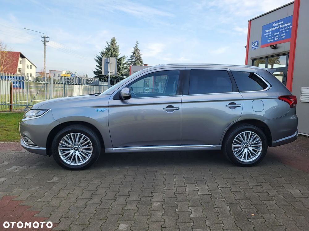 Mitsubishi Outlander 2.4 4WD Diamant+ - 5