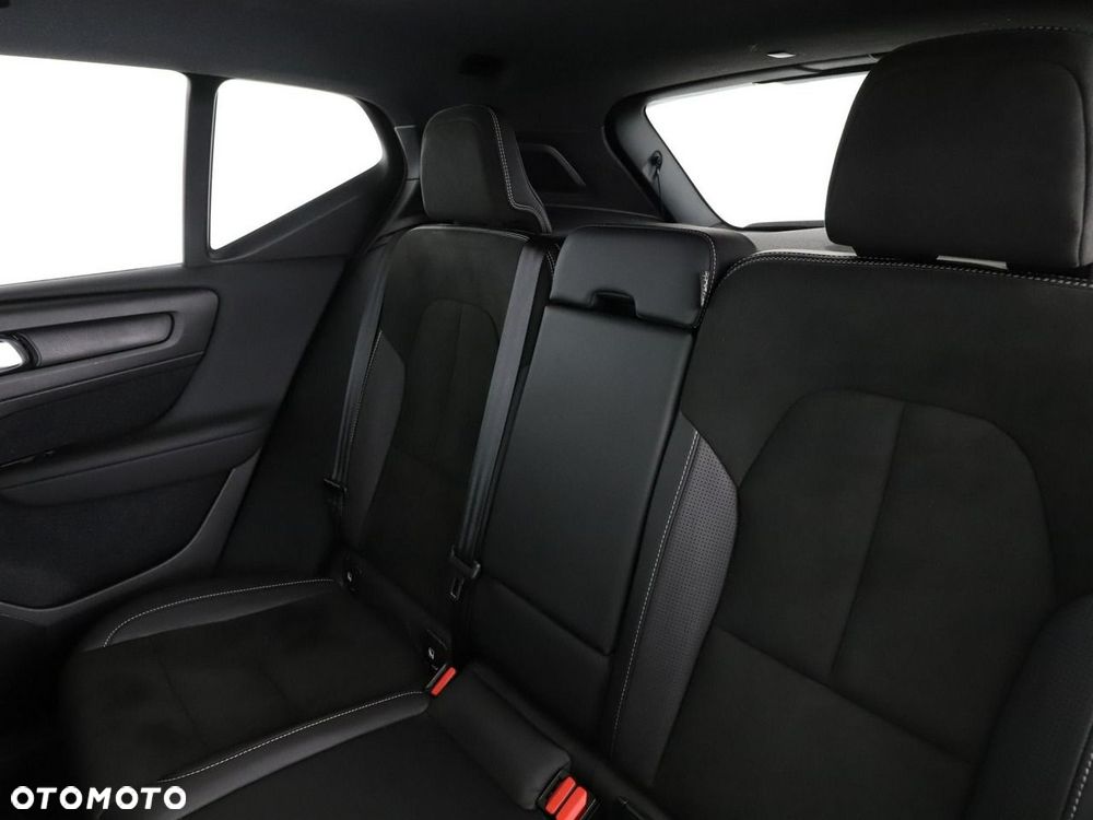 Volvo XC 40 T5 AWD R-Design - 18