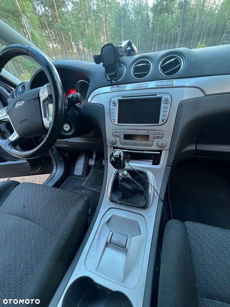 Ford S-Max - 20