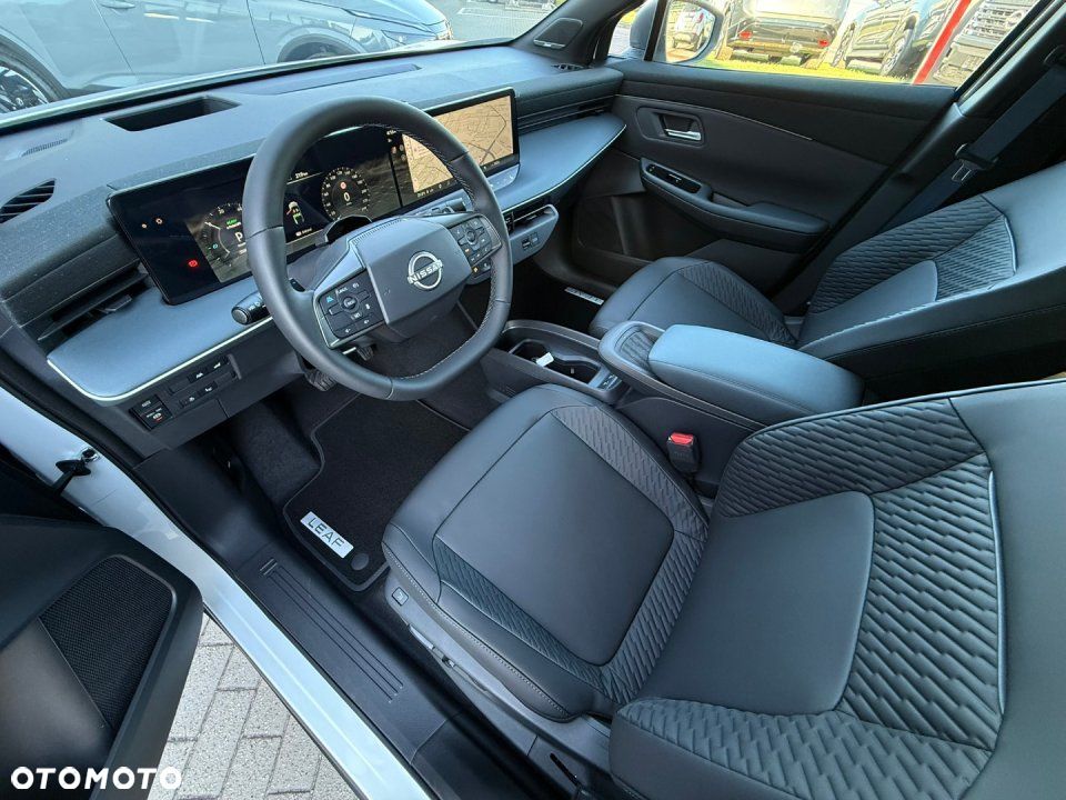 Nissan Leaf - 7