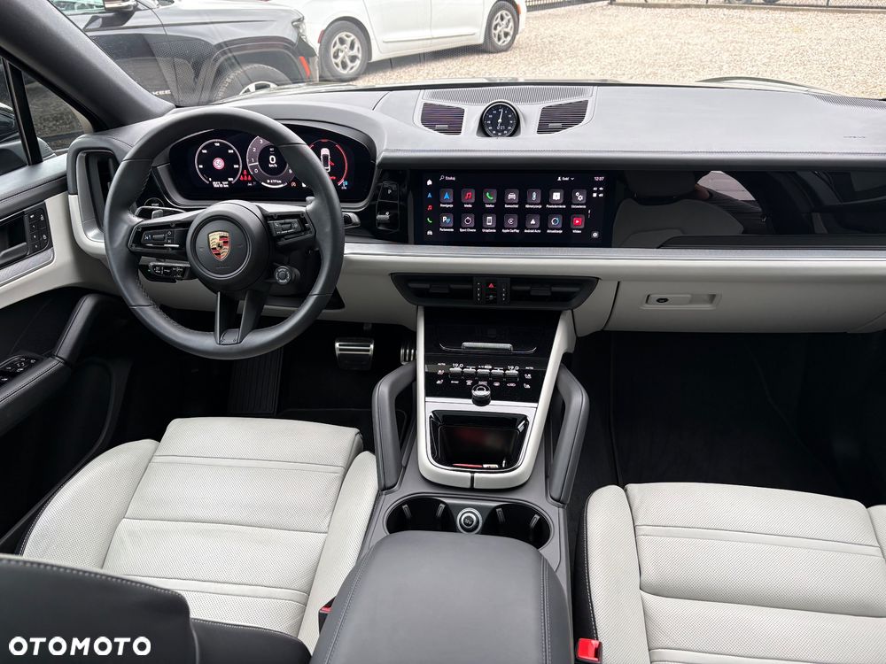 Porsche Cayenne - 31