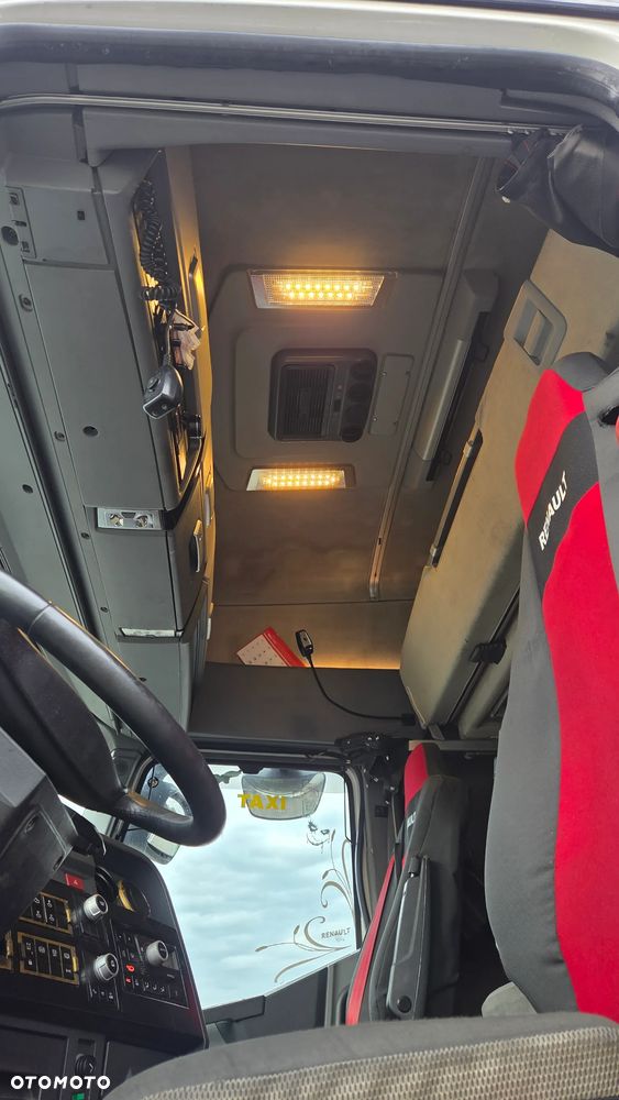 Renault T520 High Cab - 6