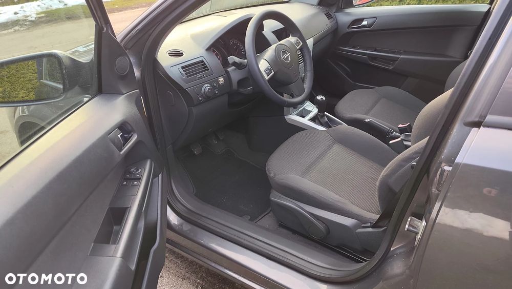 Opel Astra 1.6 Active - 15