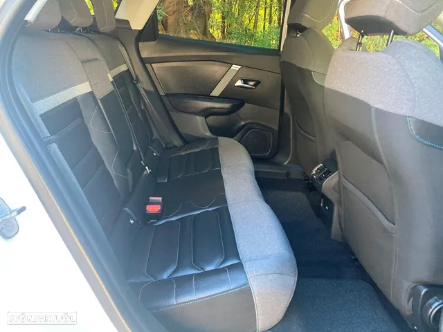 Citroën C4 1.2 PureTech Shine Pack EAT8 - 42