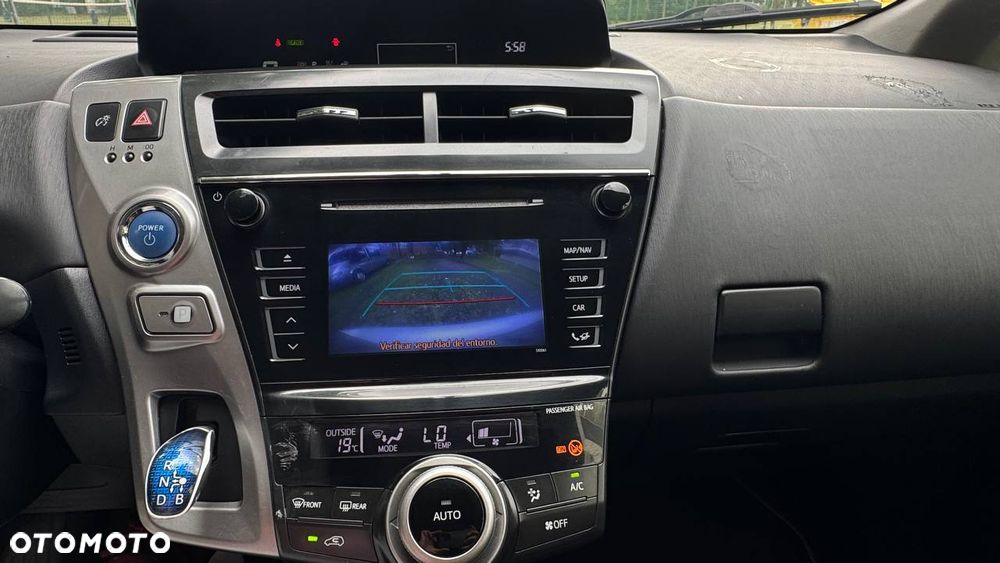 Toyota Prius+ Hybrid 135 Executive - 14