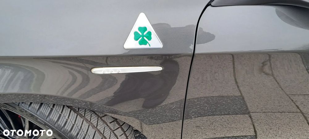 Alfa Romeo Giulietta 1.8 TBi 16V TCT Quadrifoglio Verde - 19