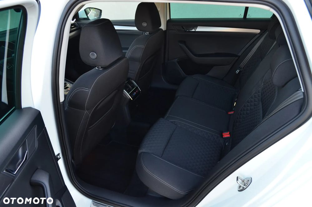 Skoda Superb 2.0 TDI DSG Style - 12